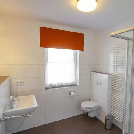 In The House Two Sleepers Comfortable Casa de Férias *